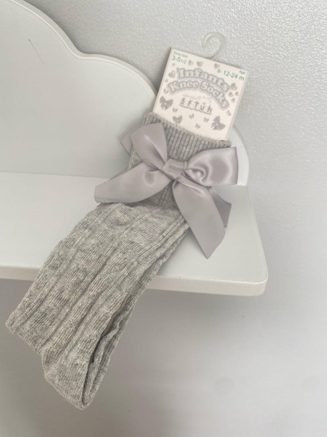Grey bow socks