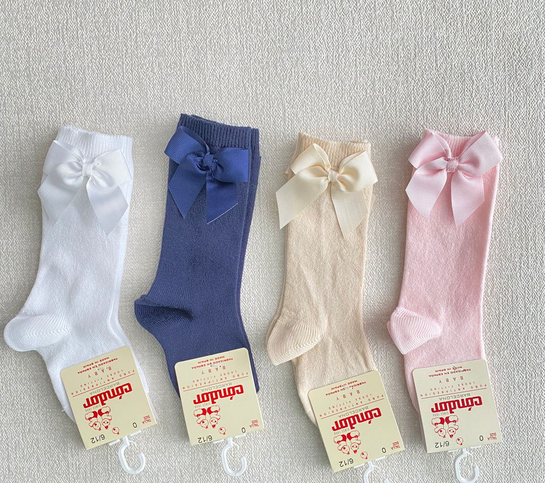 Plain cotton bow socks